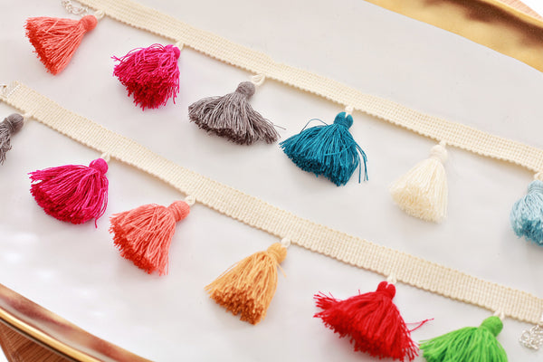 Kondiments Tassel Choker